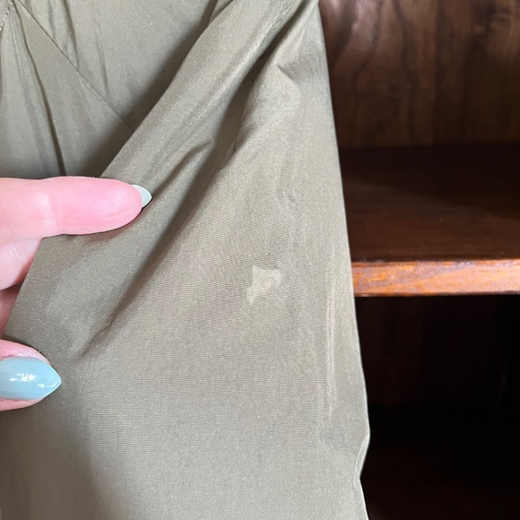 Light and silky Zara (M) drawstring khaki jacket, windbreaker, with pockets. - Picture 16 of 16